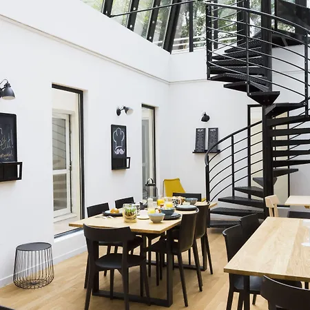 מלון Bootcamp 3*