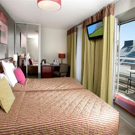 Bootcamp Hotel