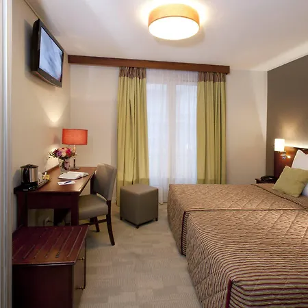 Bootcamp Hotel