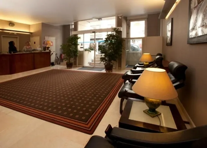 Bootcamp ホテル イシー＝レ＝ムリノー